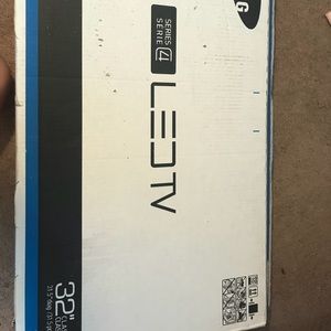 32 in Samsung LED TV